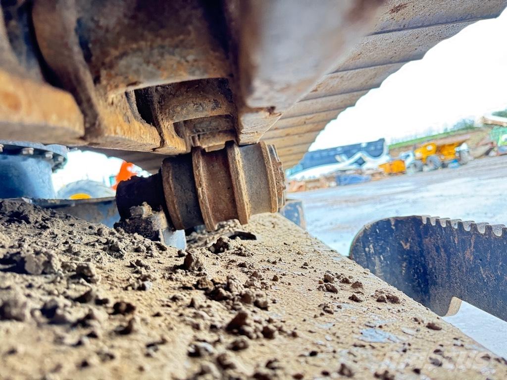 JCB 140X L SV Rupsgraafmachines