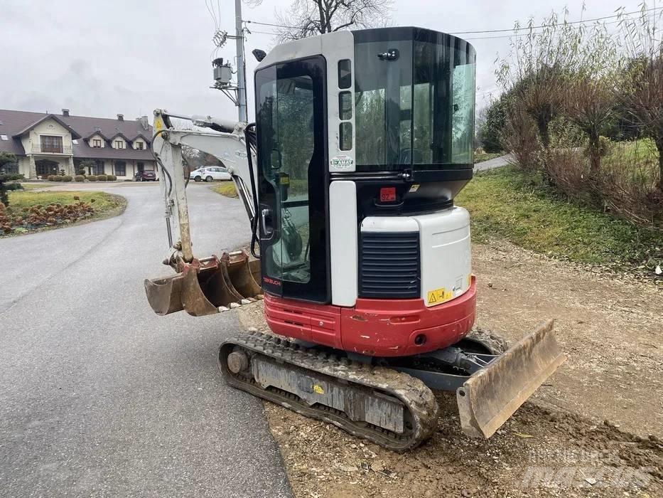 Takeuchi TB 23 R Minigraafmachines < 7t