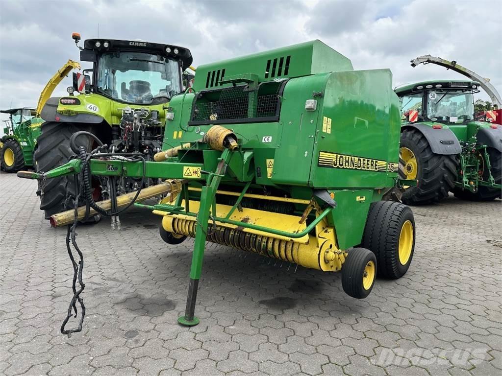John Deere 575 Ronde-balenpersen