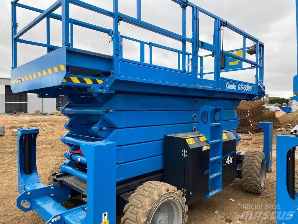 Genie GS 4390 RT Schaarhoogwerkers