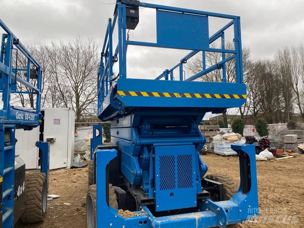 Genie GS 4390 RT Schaarhoogwerkers