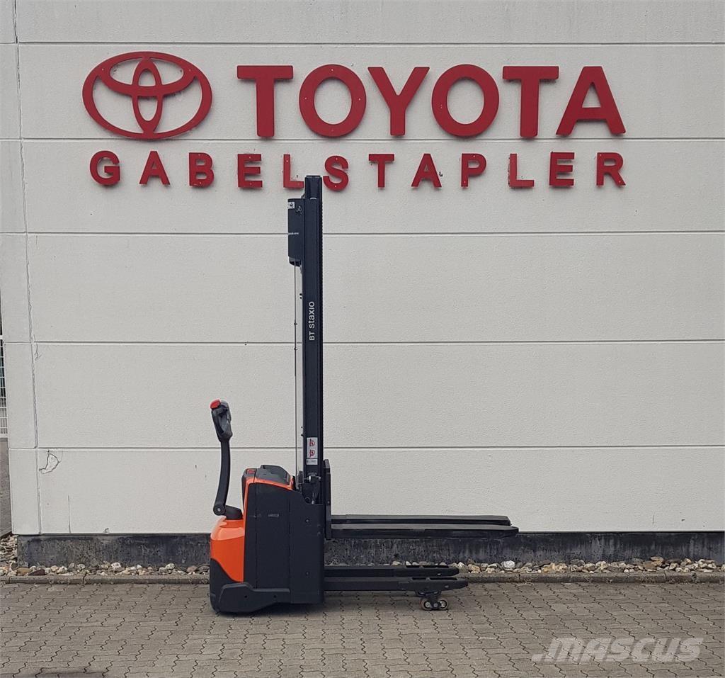 Toyota SWE120L Zelfrijdende stapelaars