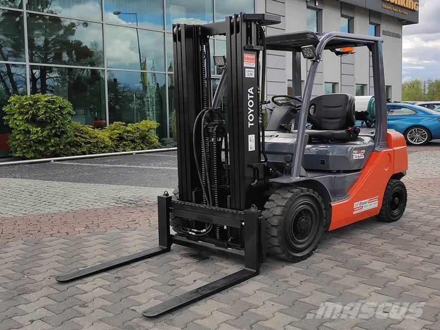 Toyota 02-8FGF25 LPG heftrucks