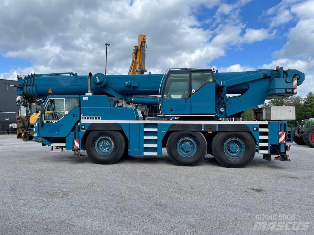 Liebherr LTM 1055-1 Kranen voor alle terreinen