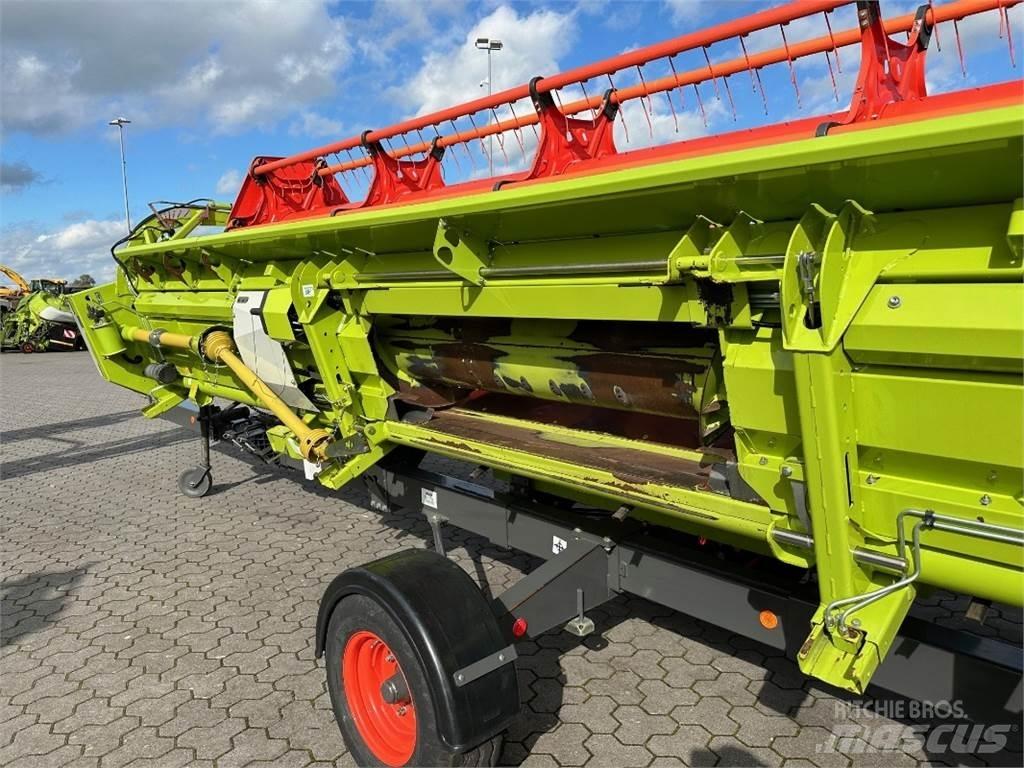 CLAAS Lexion 6800 Maaidorsmachines