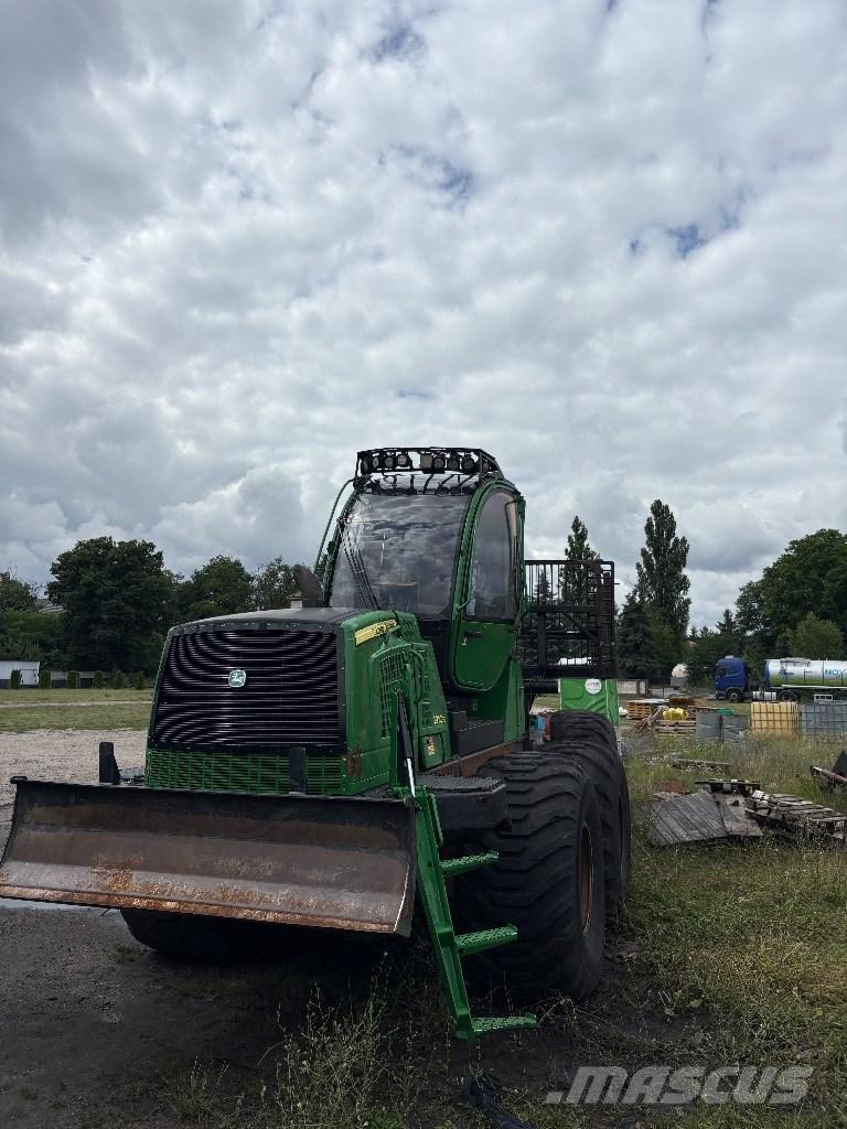 John Deere 1910E Uitrijwagens