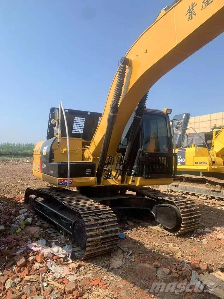 CAT 320 D Rupsgraafmachines