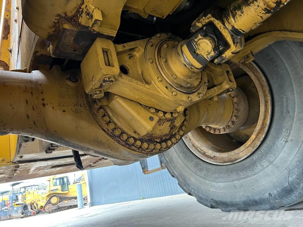 CAT 988H Wielladers