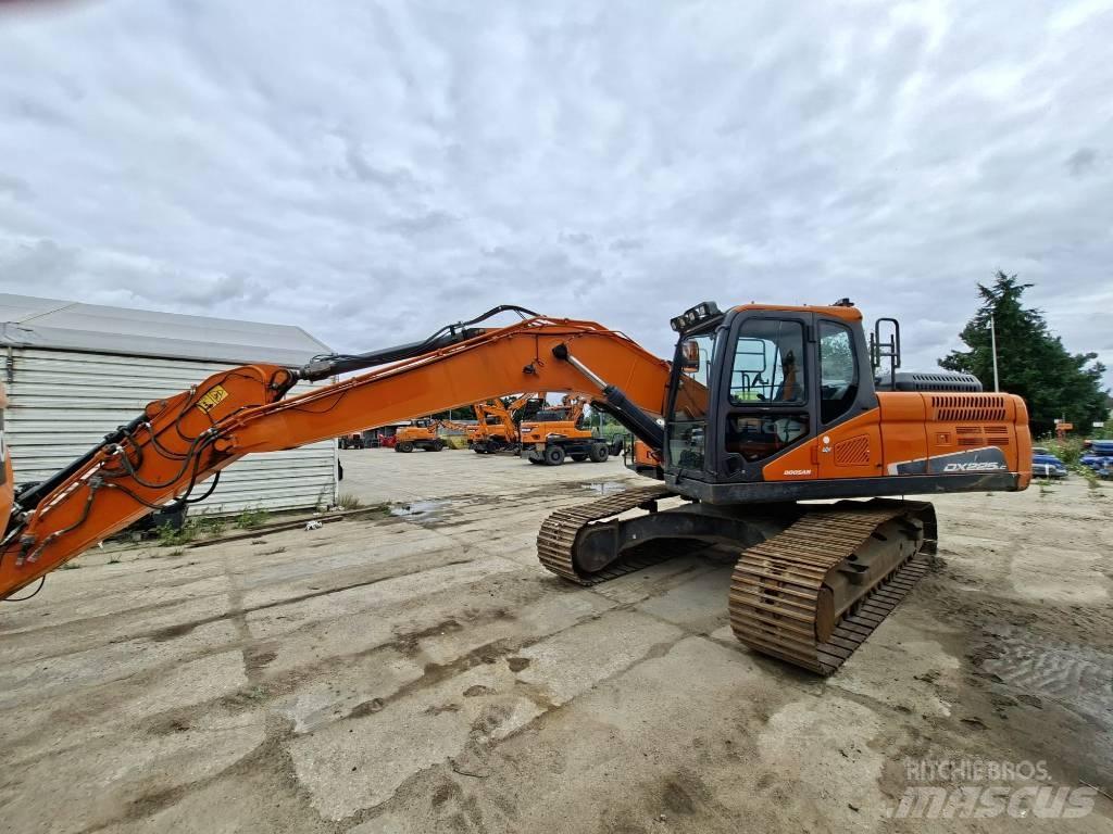 Doosan DX 225 LC-5 Rupsgraafmachines