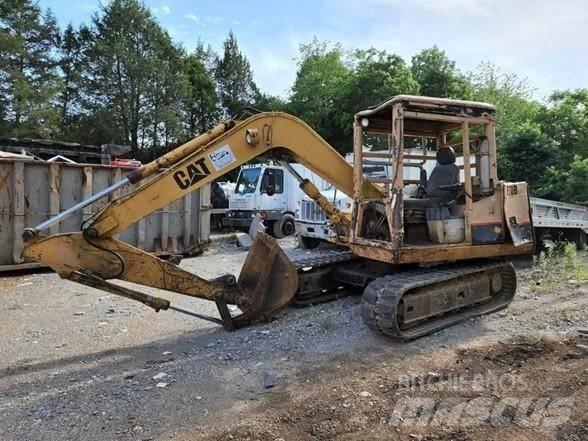 CAT E 70 B Rupsgraafmachines
