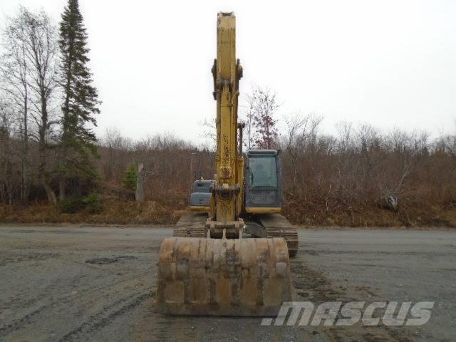 New Holland E 215 Rupsgraafmachines