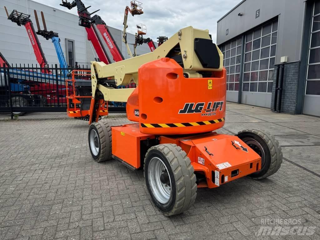 JLG E 450 AJ Knikarmhoogwerkers