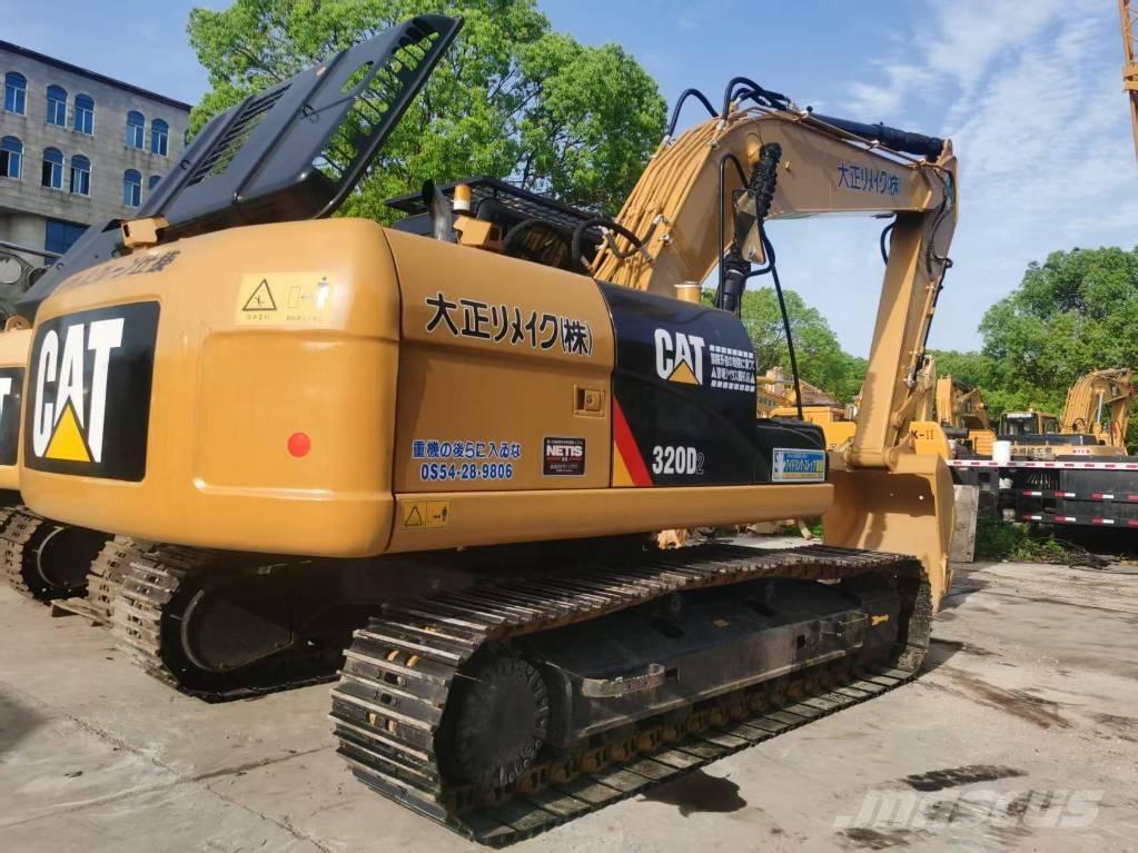 CAT 320D2 Rupsgraafmachines
