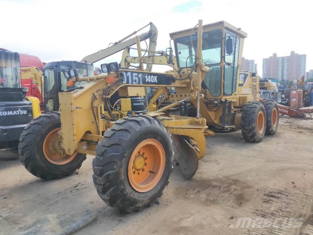 CAT 140K Graders