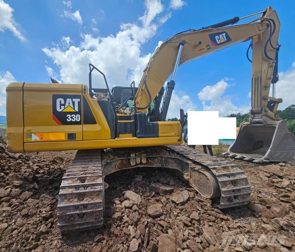 CAT 330 Rupsgraafmachines