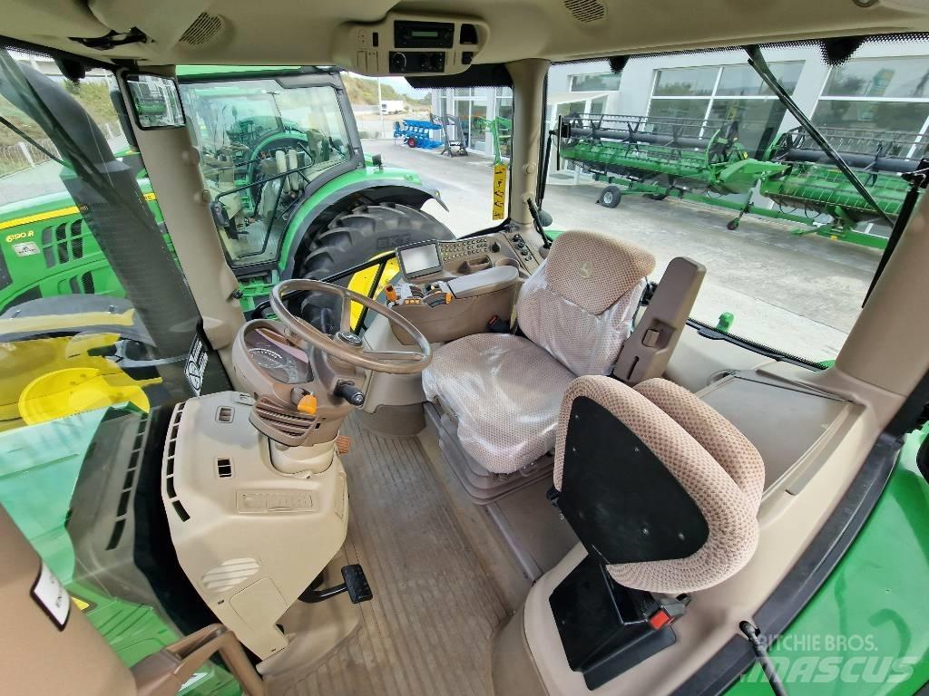 John Deere 6210 R Tractoren
