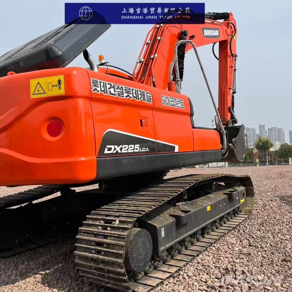 Doosan DX 225 Rupsgraafmachines