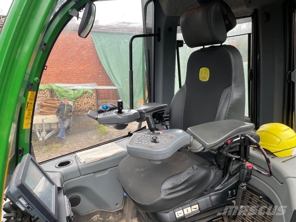 John Deere 1210 G Uitrijwagens