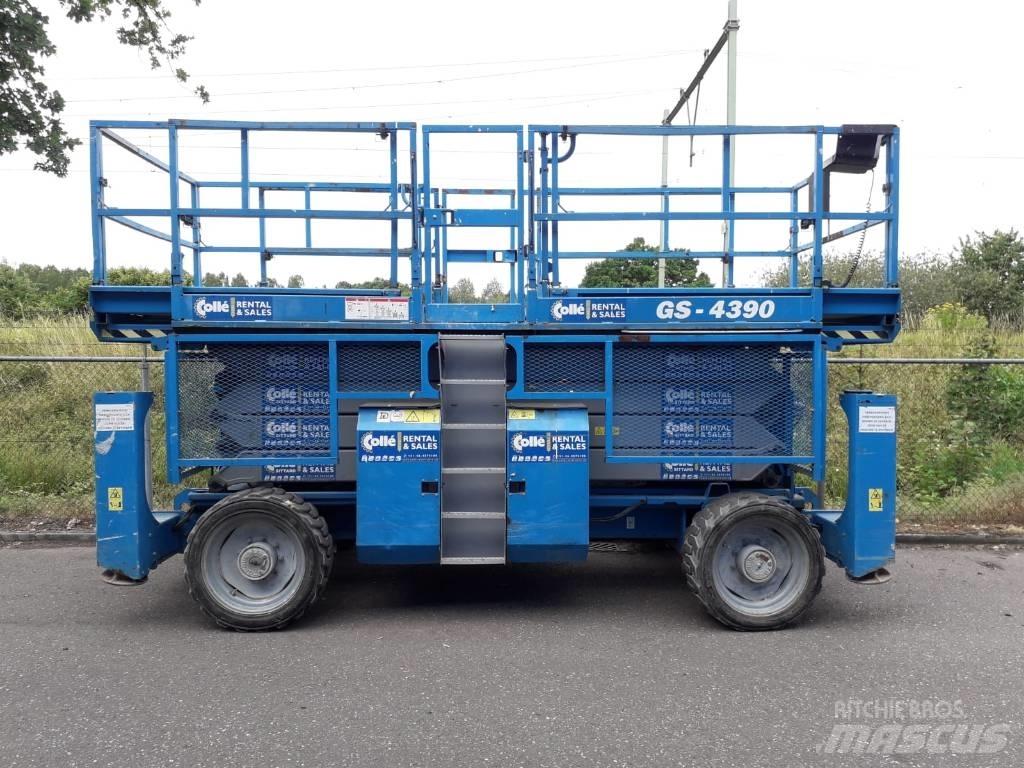Genie GS 4390 RT Schaarhoogwerkers