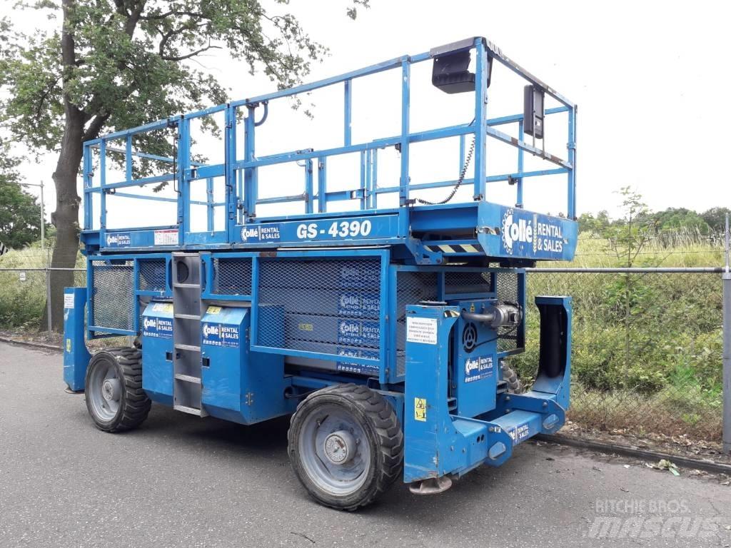 Genie GS 4390 RT Schaarhoogwerkers
