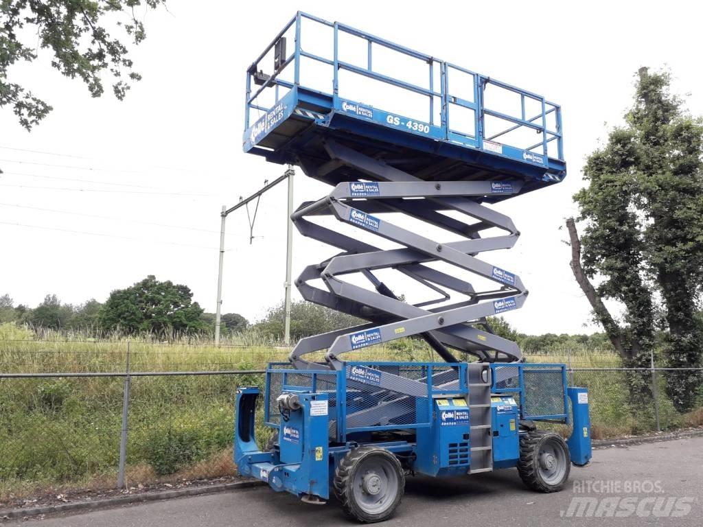 Genie GS 4390 RT Schaarhoogwerkers