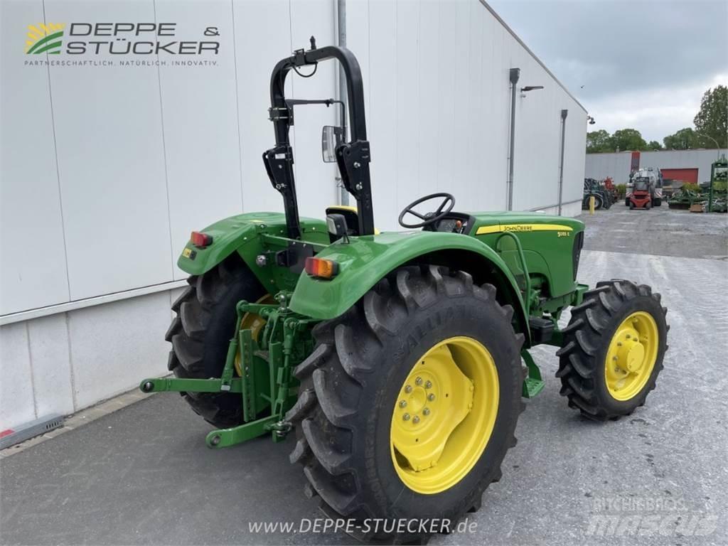 John Deere 5055E Tractoren