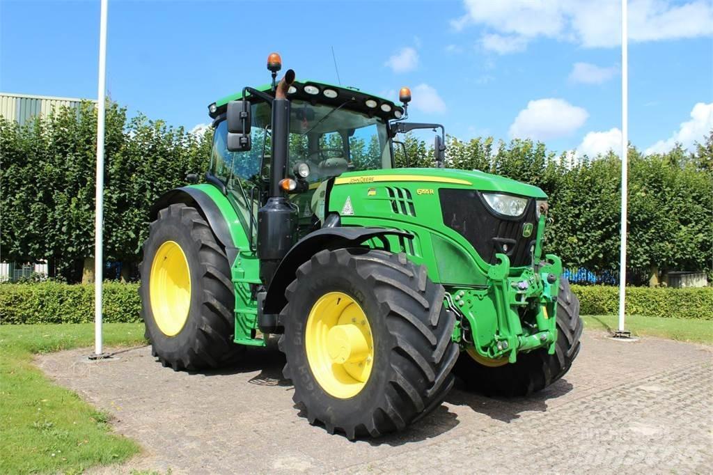 John Deere 6155R Tractoren