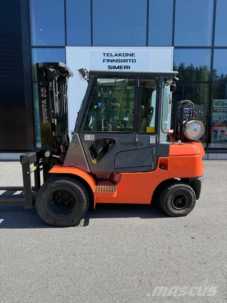 Toyota 02-7 FGF 30 LPG heftrucks