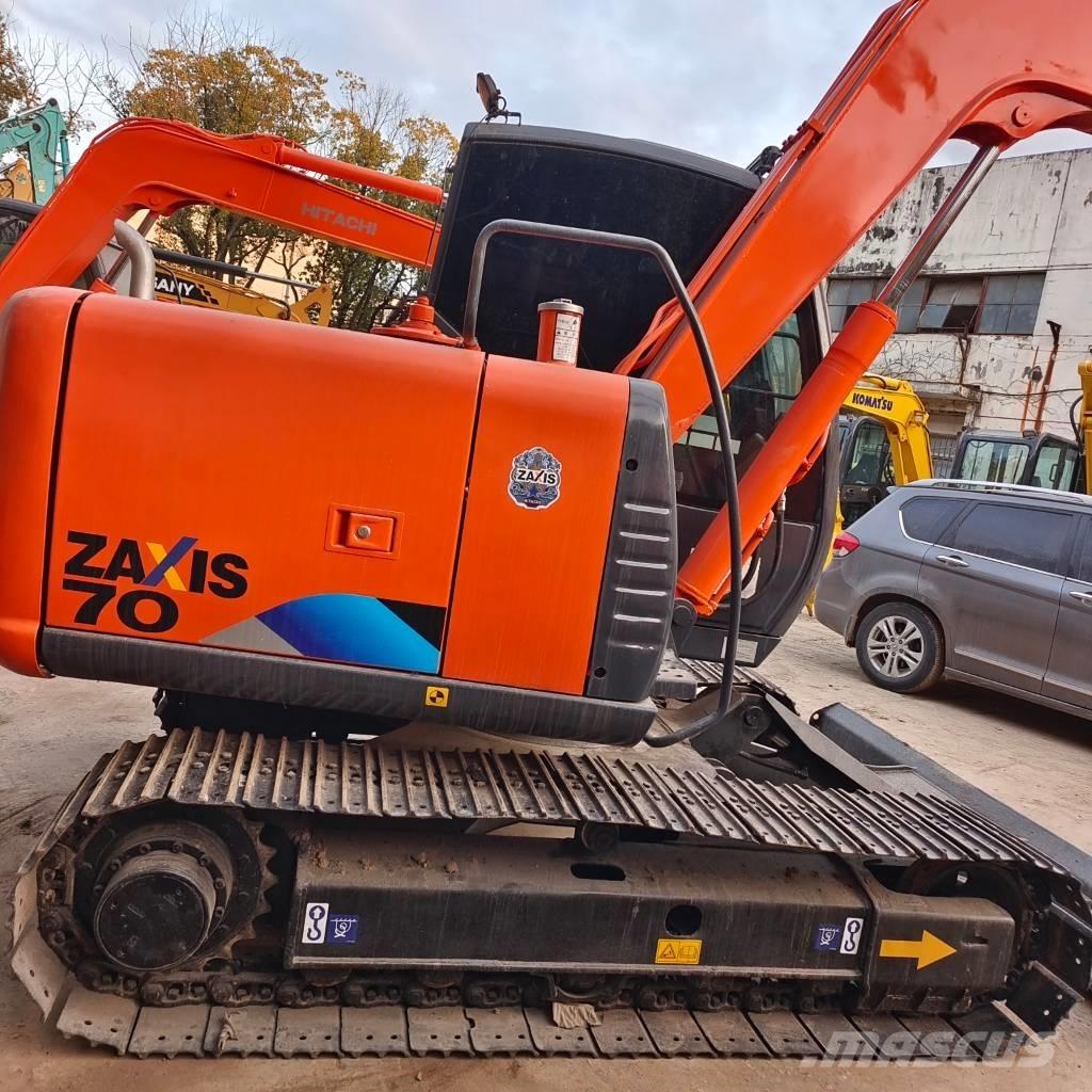 Hitachi ZX 70 Rupsgraafmachines