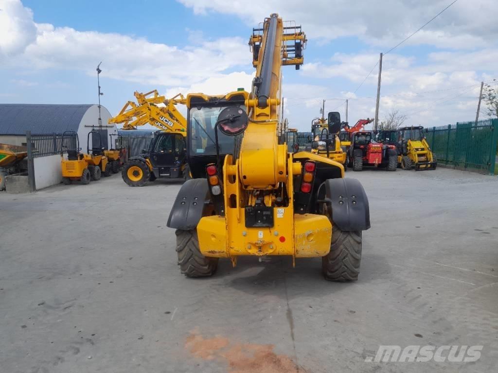 JCB 540-140 Hi-Viz Verreikers voor landbouw