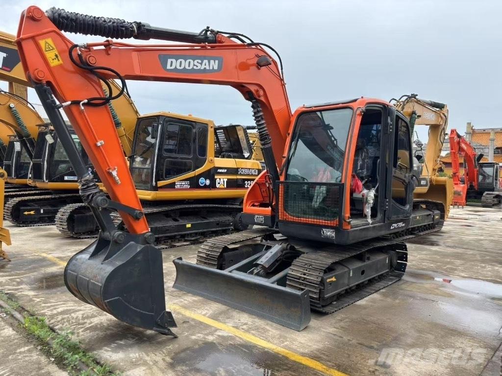 Doosan DX 75-9 Minigraafmachines < 7t
