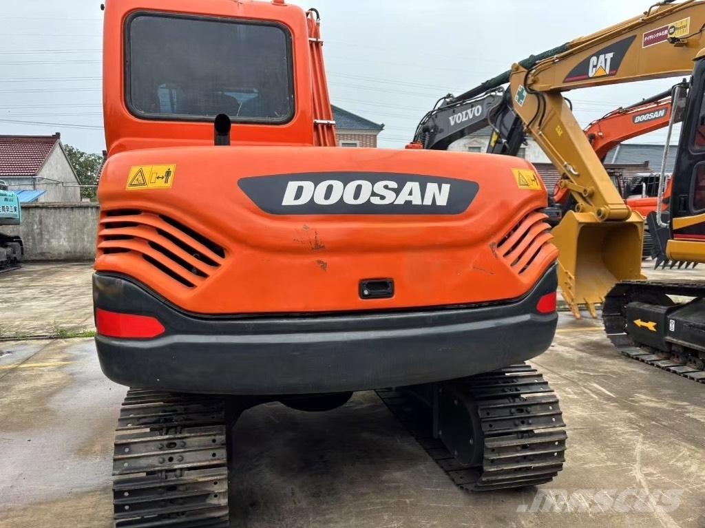 Doosan DX 75-9 Minigraafmachines < 7t