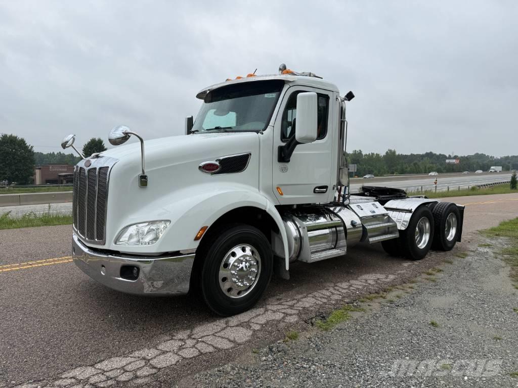 Peterbilt 579 Trekkers