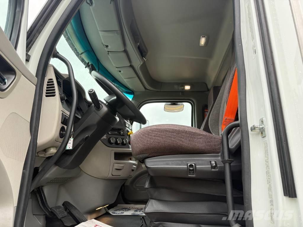 Peterbilt 579 Trekkers