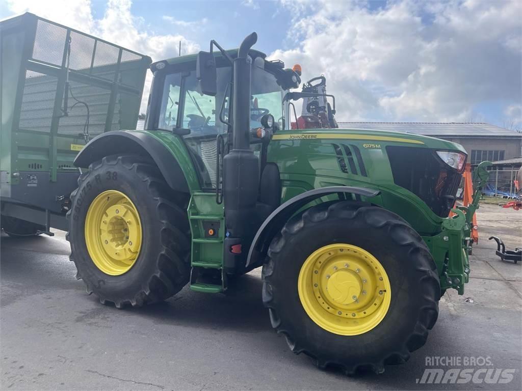 John Deere 6175 M Tractoren
