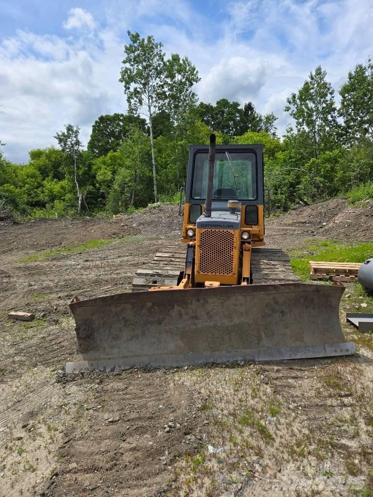 CAT D 3 B LGP Rupsdozers