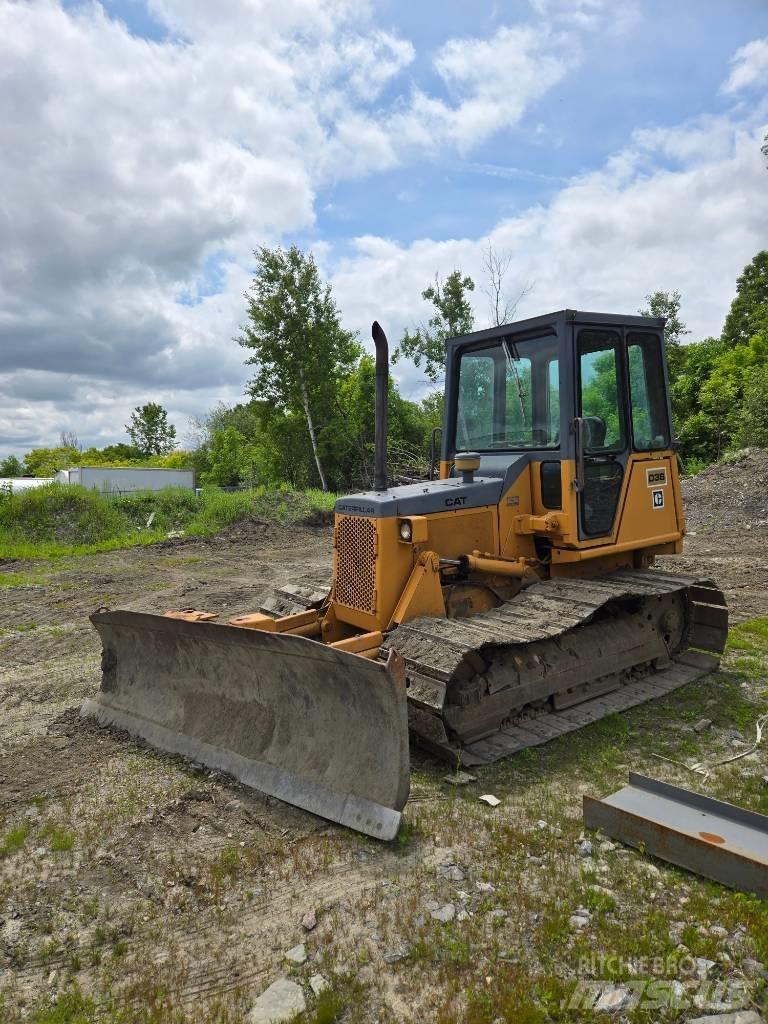 CAT D 3 B LGP Rupsdozers