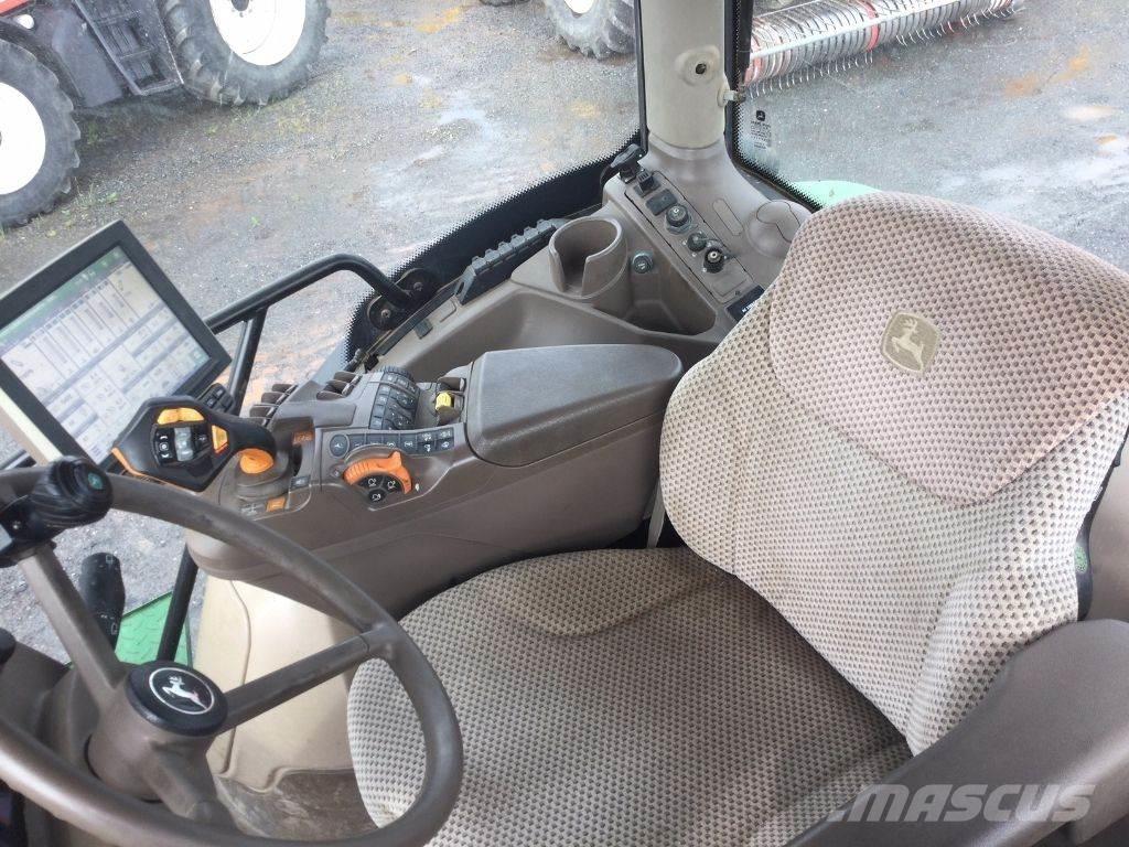 John Deere 6250R Tractoren