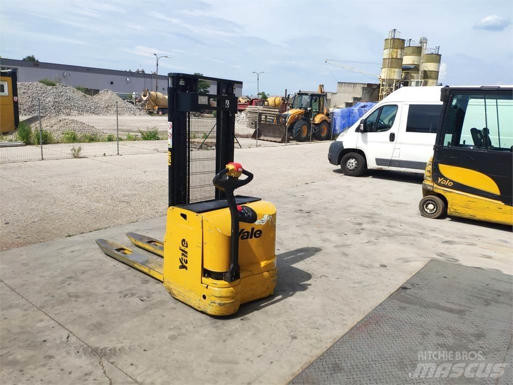 Yale MS14 AC Meeloop stapelaar