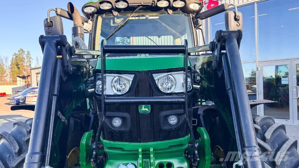 John Deere 6125 R Tractoren