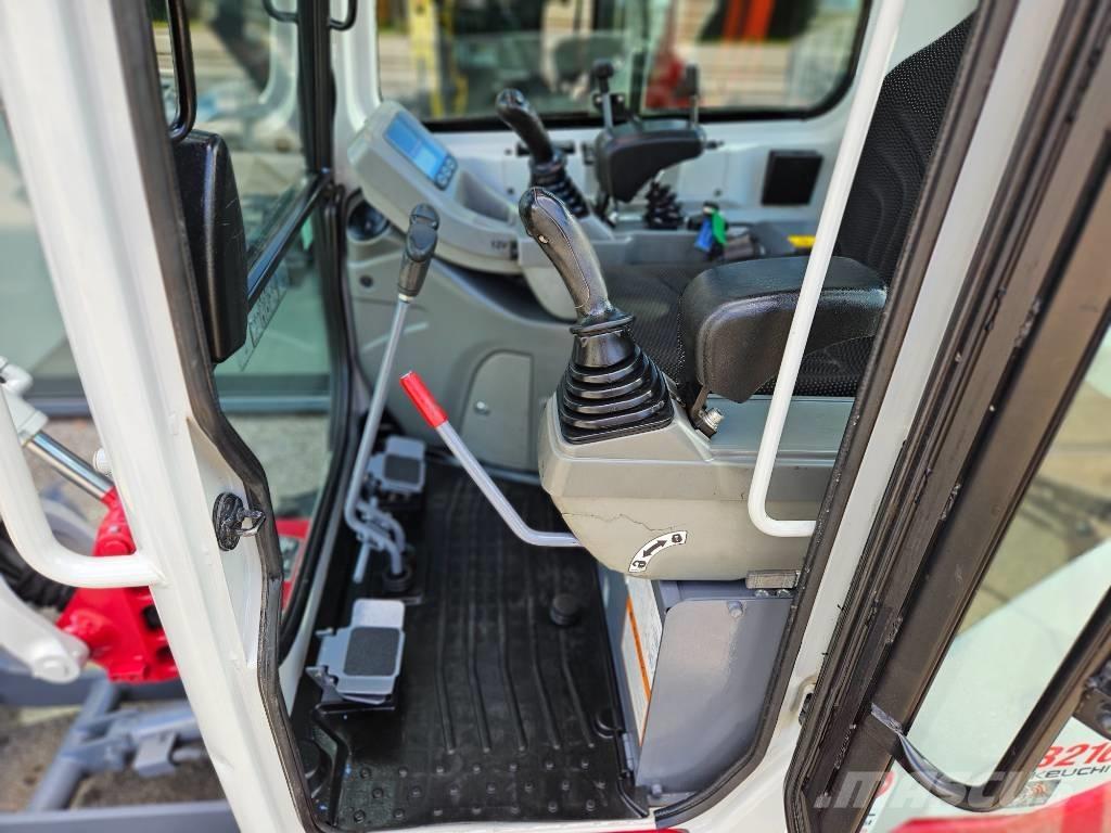 Takeuchi TB 216 Minigraafmachines < 7t