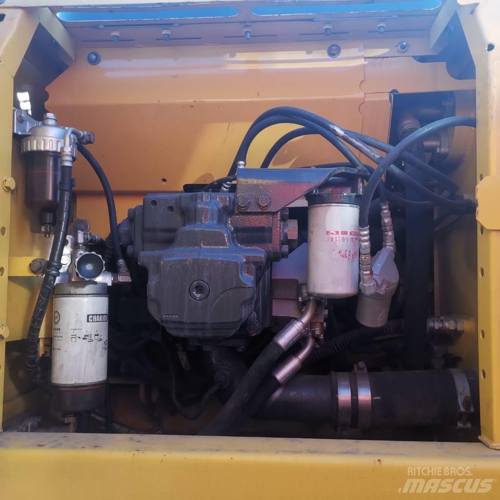 Komatsu PC 200-8 Rupsgraafmachines