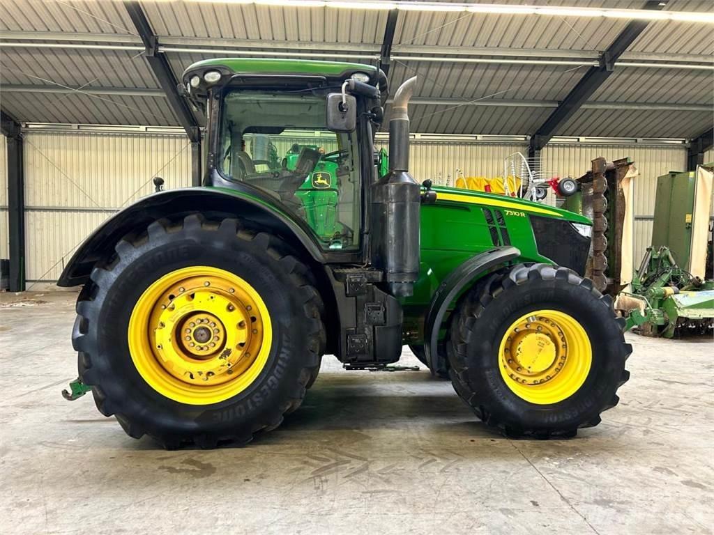 John Deere 7310R Tractoren