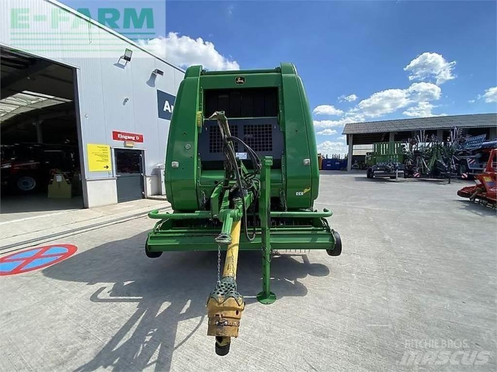 John Deere 864 Vierkante balenpers