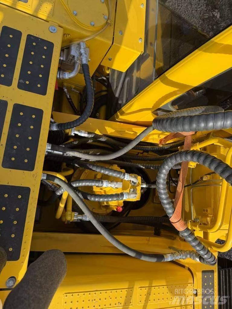 Komatsu 350LC-8 Rupsgraafmachines