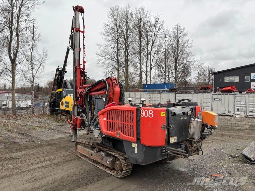 Sandvik Dino DC400Ri Surface drill rigs