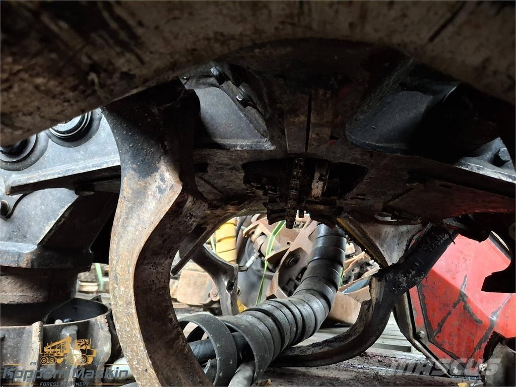 Komatsu C124 Boomvelkoppen