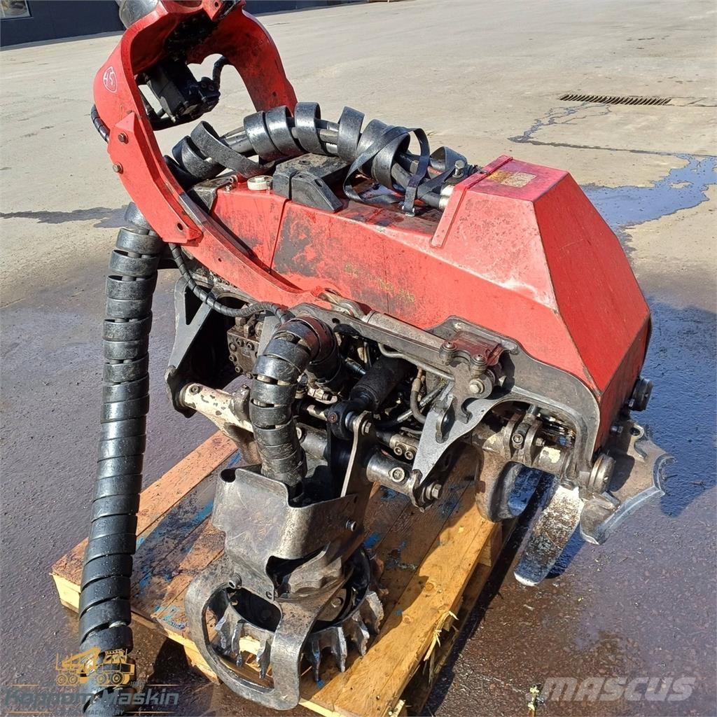 Komatsu C124 Boomvelkoppen