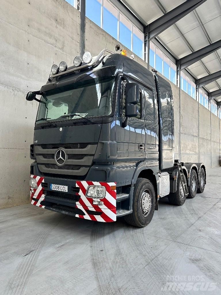 Mercedes-Benz 4165 S Trekkers