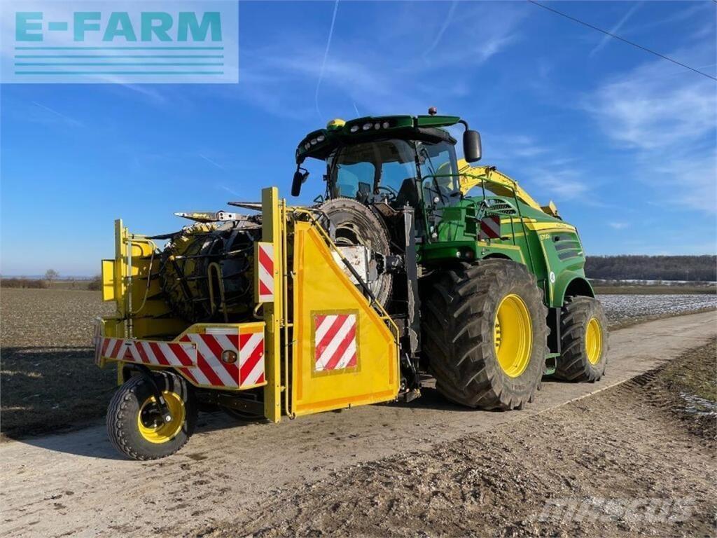 John Deere 8700i Zelfrijdende veldhakselaars
